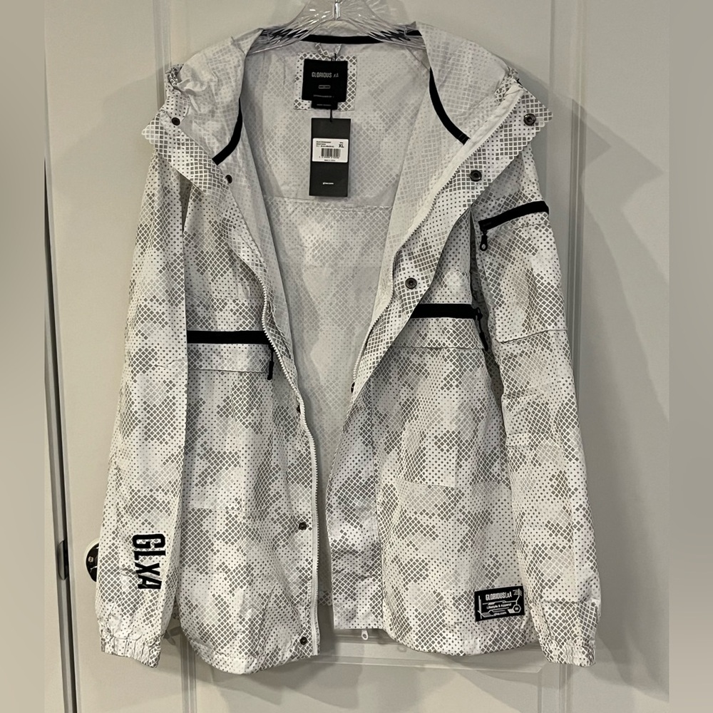 Glorious LxA Unisex Windbreaker Size XL Raincoat Rain Jacket Travel Hood NWT